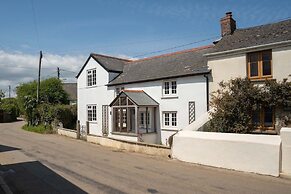 4-bed Cottage - Pets With Garden & Wood Burner
