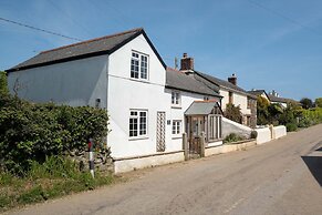 4-bed Cottage - Pets With Garden & Wood Burner