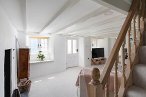 4-bed Cottage - Pets With Garden & Wood Burner