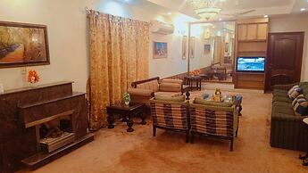 Rehman Gardens - 3BR Apartment