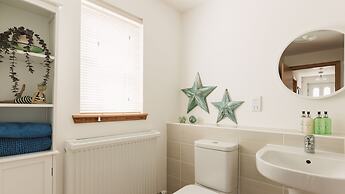 Apartment - 2 Bedrooms - Pet Friendly - Parking