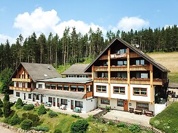 Waldhotel Auerhahn Bed & Breakfast