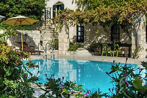 Dream 2 -traditional House With Pool To Share