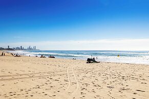 Swell Apartments - by Burleigh Letting