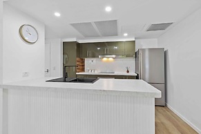 Swell Apartments - by Burleigh Letting