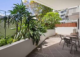 Swell Apartments - by Burleigh Letting