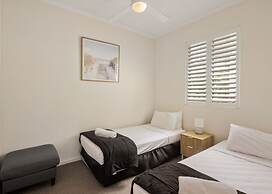 Swell Apartments - by Burleigh Letting
