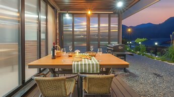 Danyang Dandelion Pool Villa