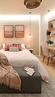 Vesta - Luxury APT - 3BR - La Mirada