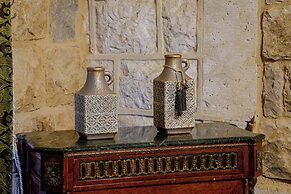 Chateau Du Comte
