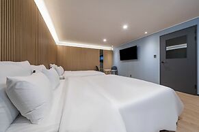 Browndot Samcheonpo