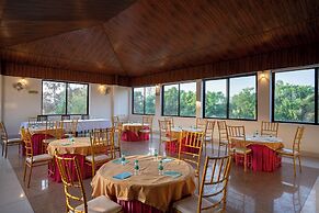 CORBETT D RESORT