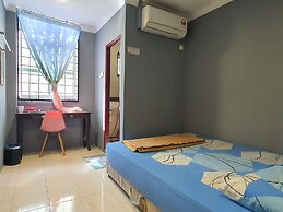 Hotel O Hoover Room