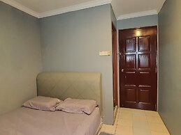 Hotel O Hoover Room