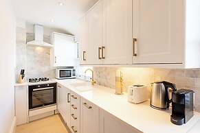 Stylish Apartment In Leafy Richmond