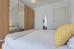 Bright Apartment near Parco Dora