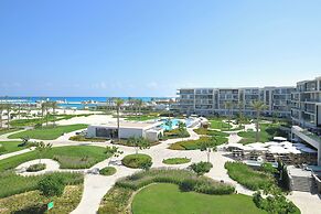 Address  Beach Resort Marassi