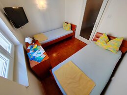 Eby Comfort Home Novalja