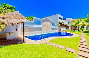 8 Pax Basic Pool Villa