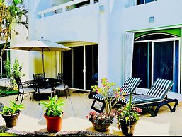 30 Pax 3 Connected Pool Villas