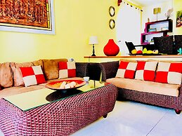 19 Pax 2 Connected Pool Villas