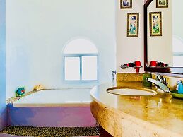 19 Pax 2 Connected Pool Villas