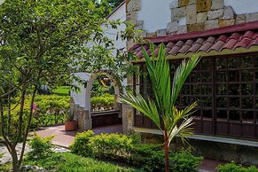 Hotel Chalet El Castillo by Majuva