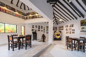 Hotel Chalet El Castillo by Majuva
