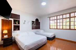 Hotel Chalet El Castillo by Majuva