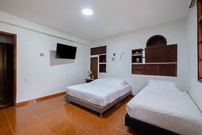 Hotel Chalet El Castillo by Majuva