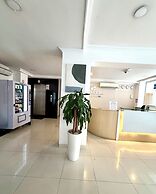 HOTEL SIX AVENUE