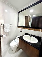HOTEL SIX AVENUE