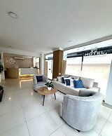 HOTEL SIX AVENUE
