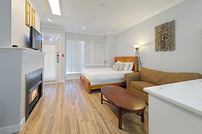 Borgata Lodge
