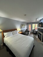 Borgata Lodge