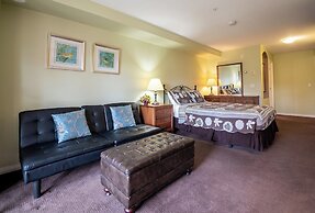 Borgata Lodge