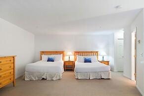 Borgata Lodge