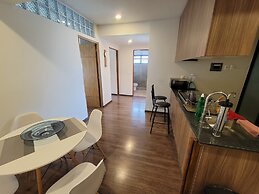Del Parque Suites