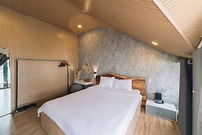 Suda House