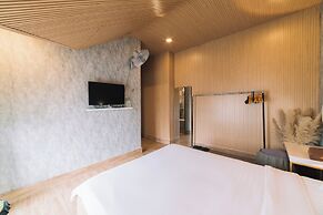 Suda House