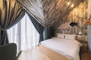 Suda House