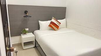 Hotel H4