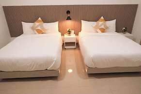 Hotel H4