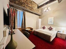 Aria Palace Taksim