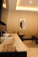 Hotel West Plaza