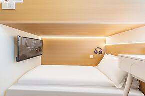 Lemon Hotel