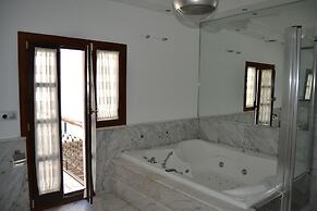 SUITE COMARES
