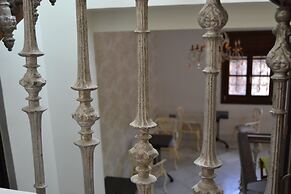 SUITE COMARES