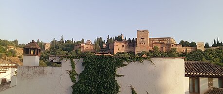 SUITE COMARES
