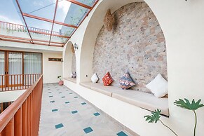 Ellisani Bali